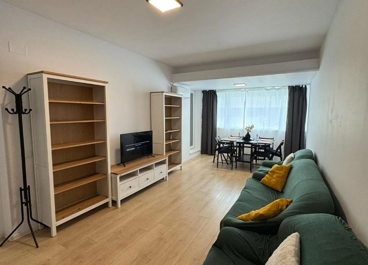 Resort Vibes In Bucharest Atria 2Br Pool Parking