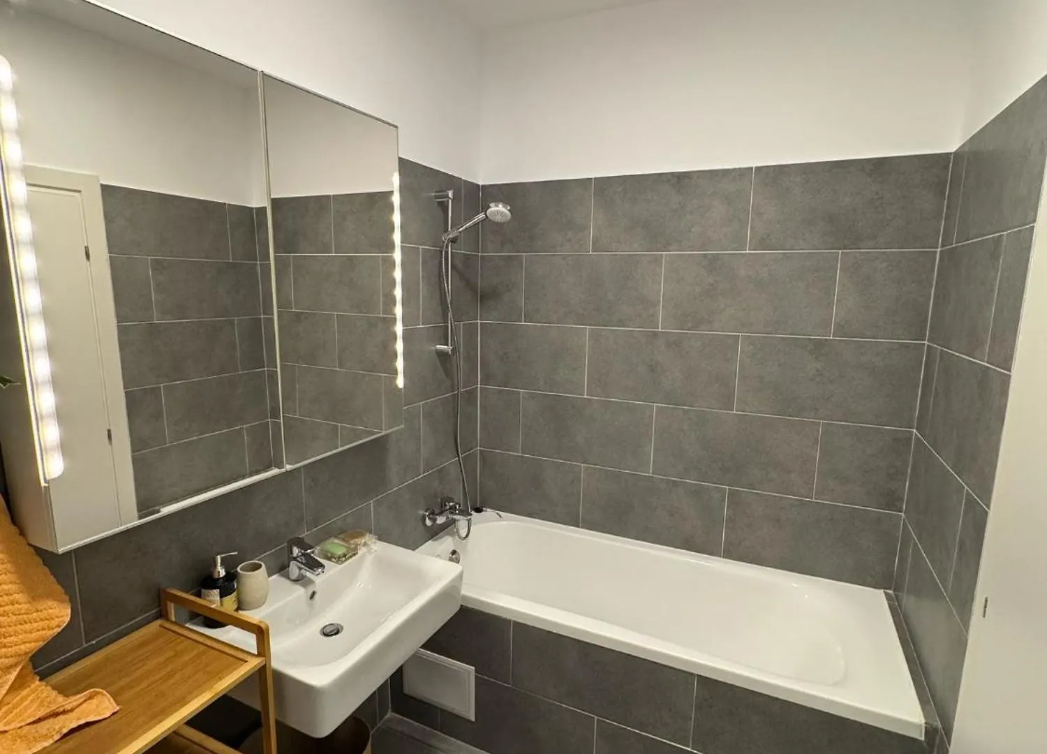 Resort Vibes In Bucharest Atria 2Br Pool Parking Apartment